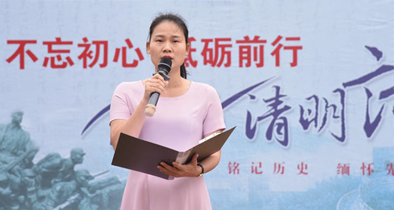 图五：个人朗诵.jpg