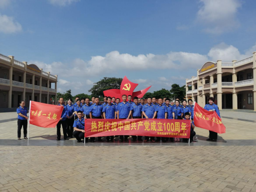 7月4日，局第一、第二支部到下洋墩尾红色教育基地开展革命传统教育活动。