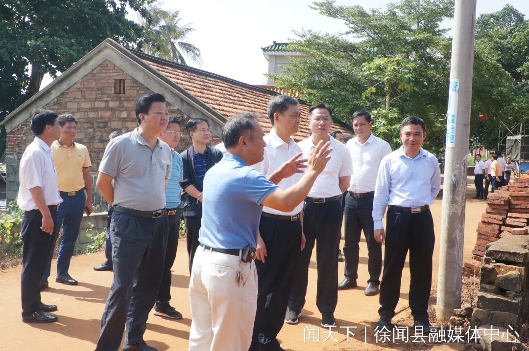 市人大常委会副主任伍文兴带队到徐闻调研城乡人居环境整治工作