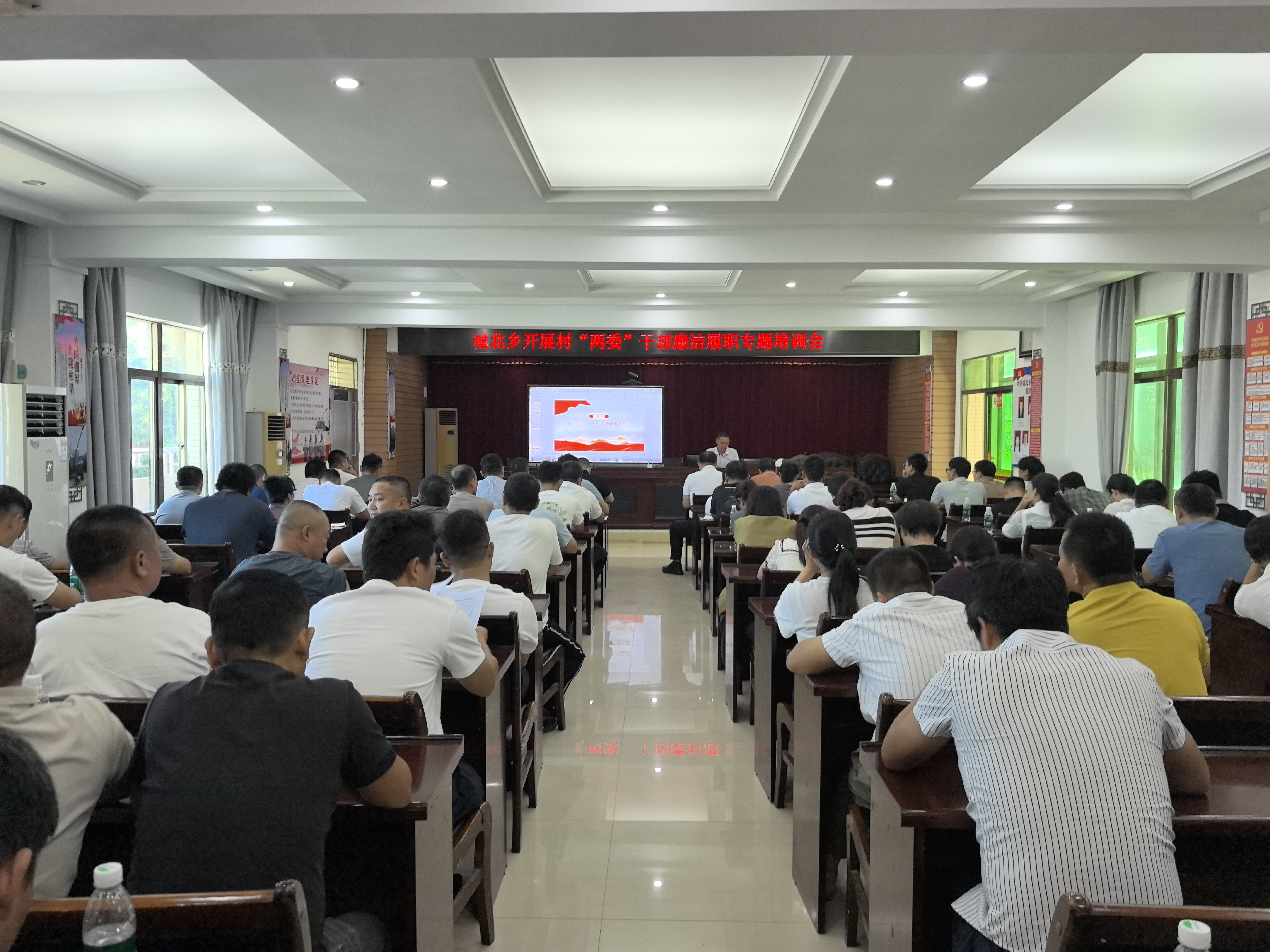 b2da5d386fefbab2192dde1ee74fbc31.jpg