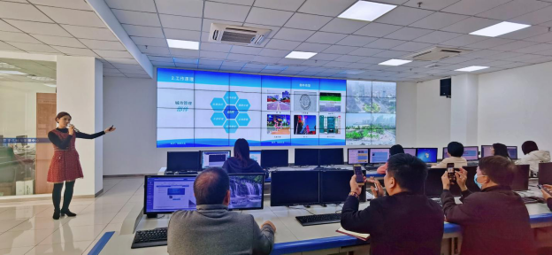 认真听取关于数字化城市管理工作的情况汇报 认真听取关于数字化城市管理工作的情况汇报